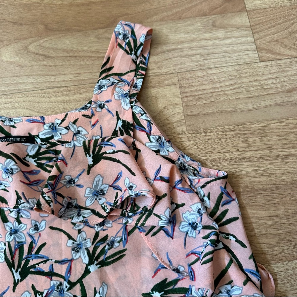 Banana Republic Floral Patterned Ruffle Tank - Picture 2 of 4